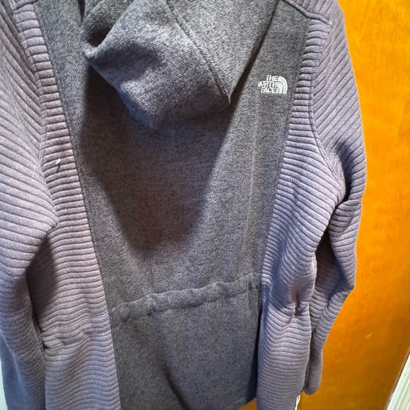 The North Face Charcoal & Lavender Ribbed Sleeve Hooded Zip Jacket - Picture 4 of 5